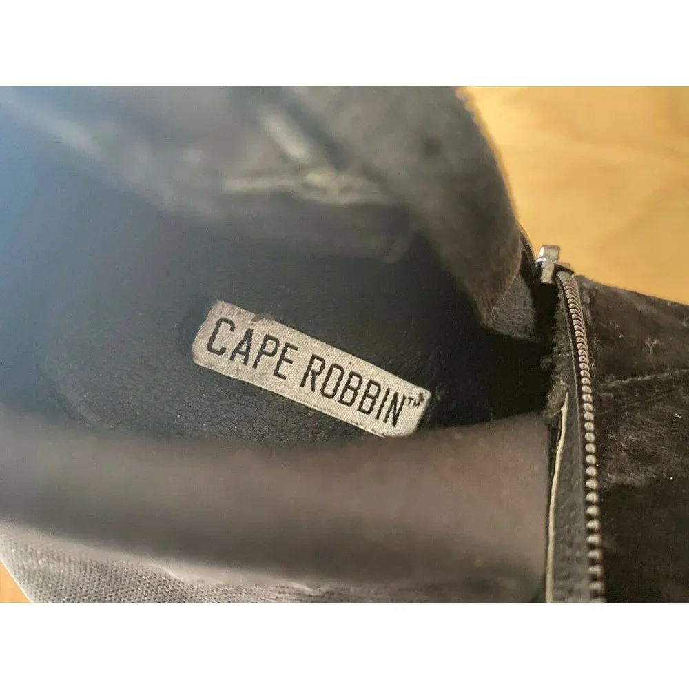 Cape Robbin Stretch Crushed Velvet Ankle Booties‎ Black Size 6.5 EUC